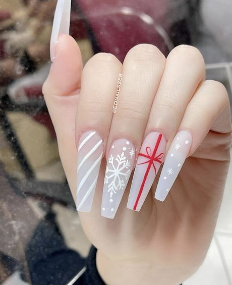 snowflake-nail-designs-2022-16 Modele de unghii de zăpadă 2022