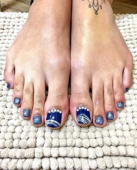 toe-nail-designs-summer-2022-96_6 Modele de unghii de la picioare vara 2022