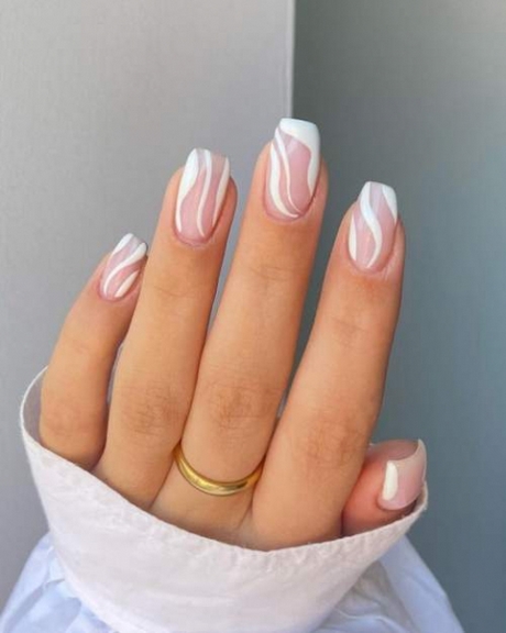 white-tip-nail-designs-2022-98_5 Modele de unghii cu vârf alb 2022
