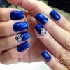 Culoarea albastră a unghiilor