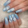 Modele de unghii albastre de iarnă