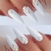 Modele de unghii cu diamante albe