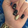 Aur negru nail art